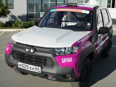 Капот стеклопластиковый AVR Стандарт  Lada Niva Travel 